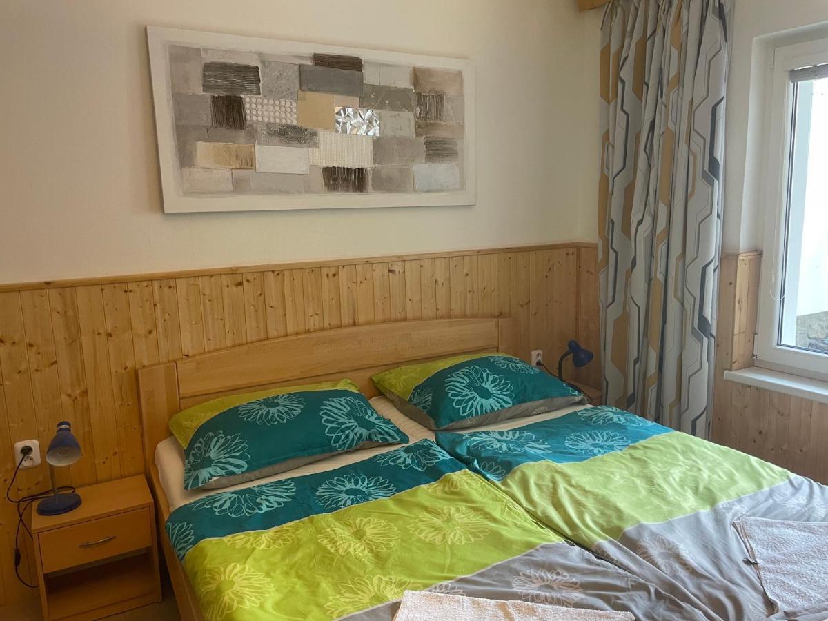 Penzion Fontana Hotel Namest nad Oslavou Ngoại thất bức ảnh
