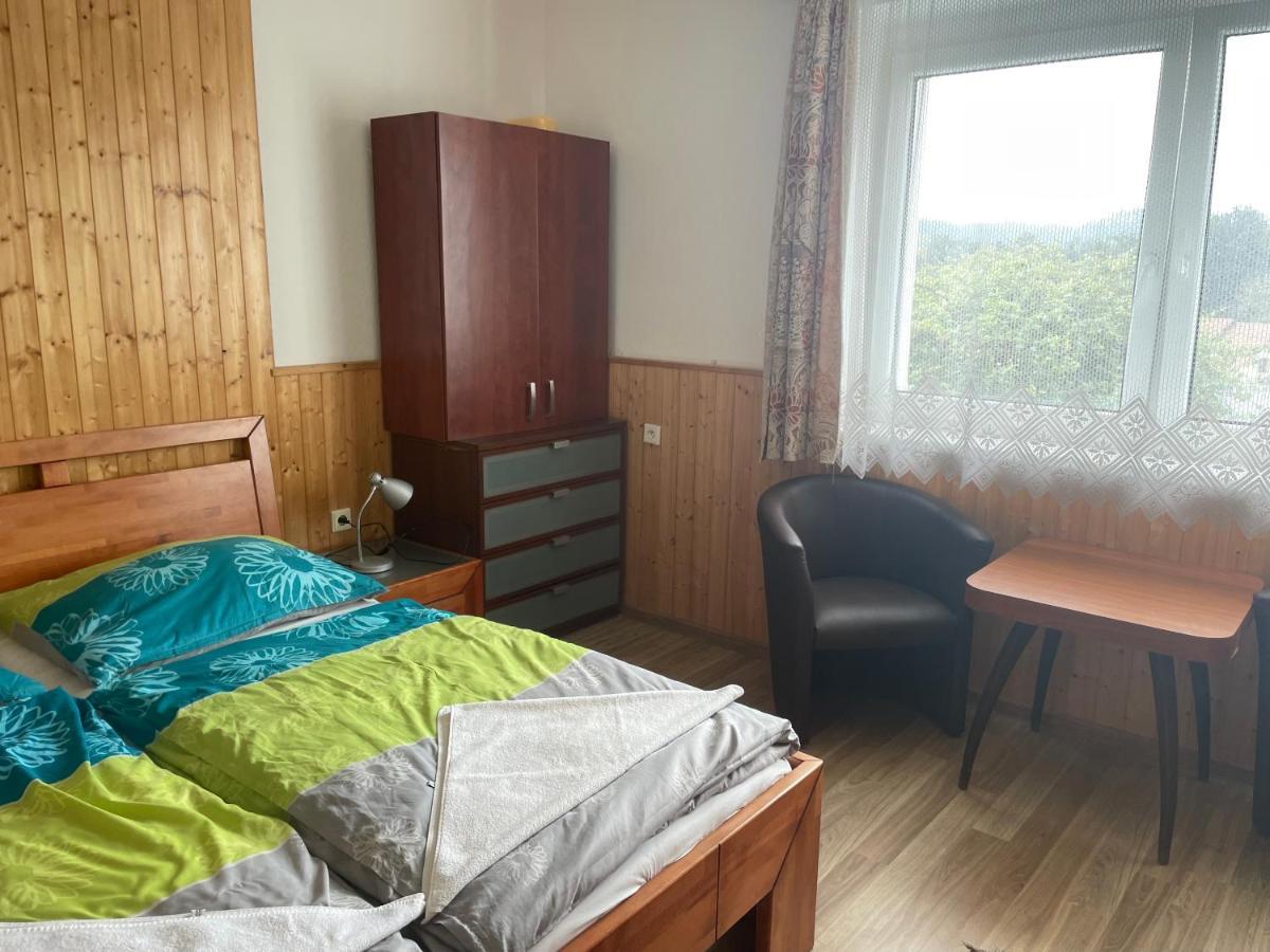 Penzion Fontana Hotel Namest nad Oslavou Ngoại thất bức ảnh