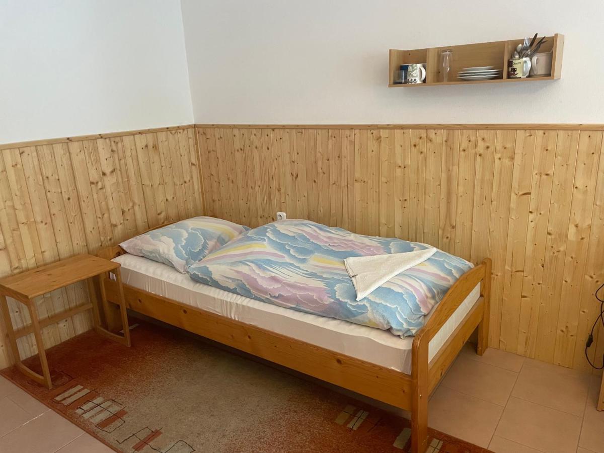 Penzion Fontana Hotel Namest nad Oslavou Ngoại thất bức ảnh